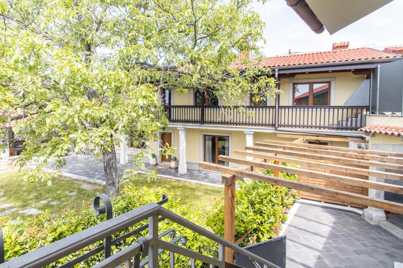 Villa Hermes Art Dutovlje Exterior photo