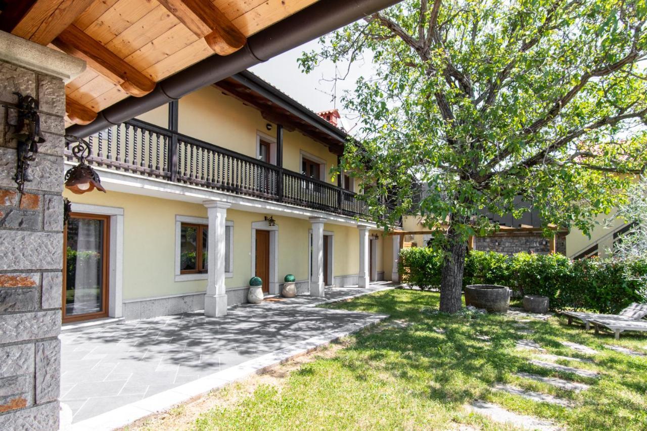 Villa Hermes Art Dutovlje Exterior photo